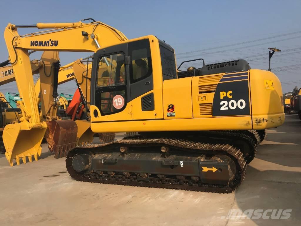 Komatsu PC 200-8N1 Roomikekskavaatorid