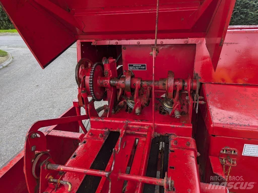 Massey Ferguson 124 Heinapressid