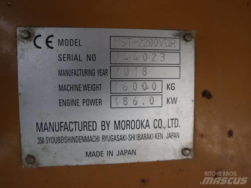 Morooka MST 2200 VDR Roomikkallurid