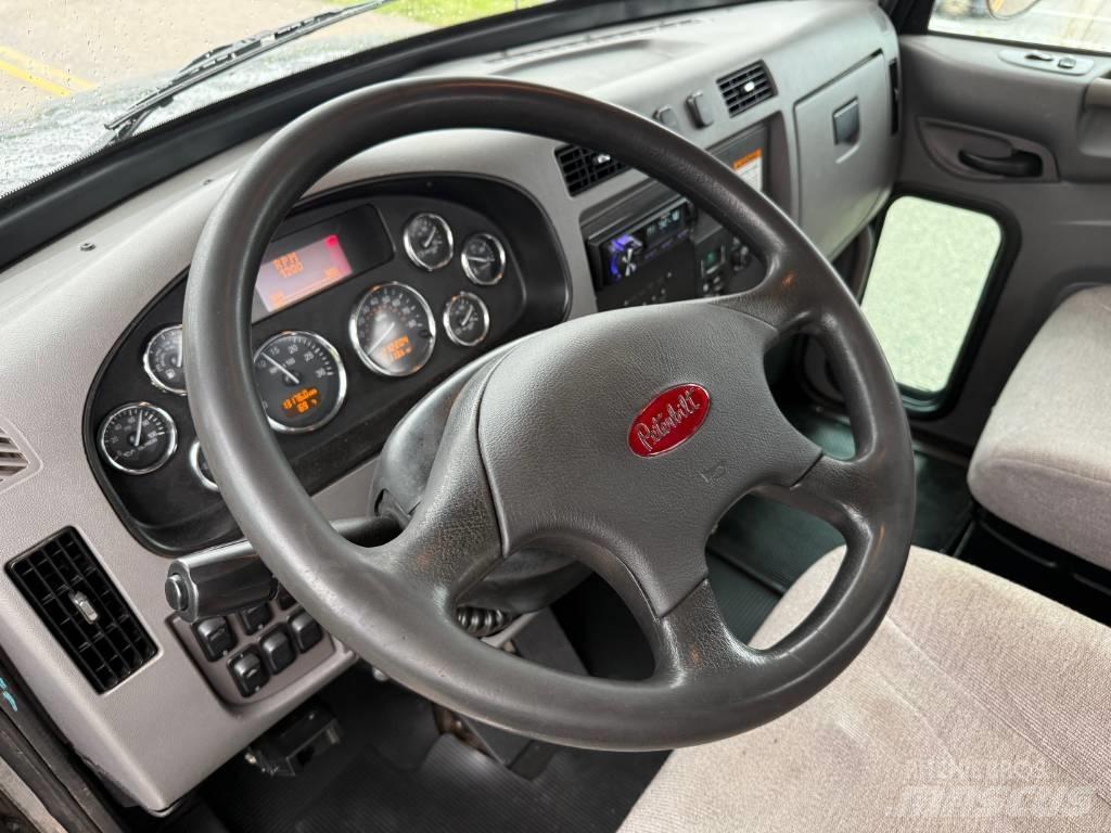 Peterbilt 348 Puksiirid