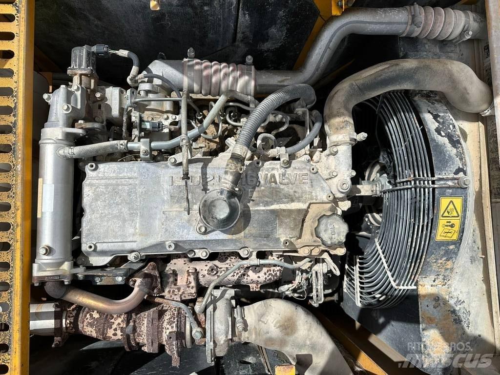 JCB JS 240 N LC Roomikekskavaatorid