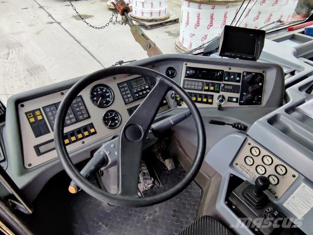 Demag AC 500 Maastikutõstukid