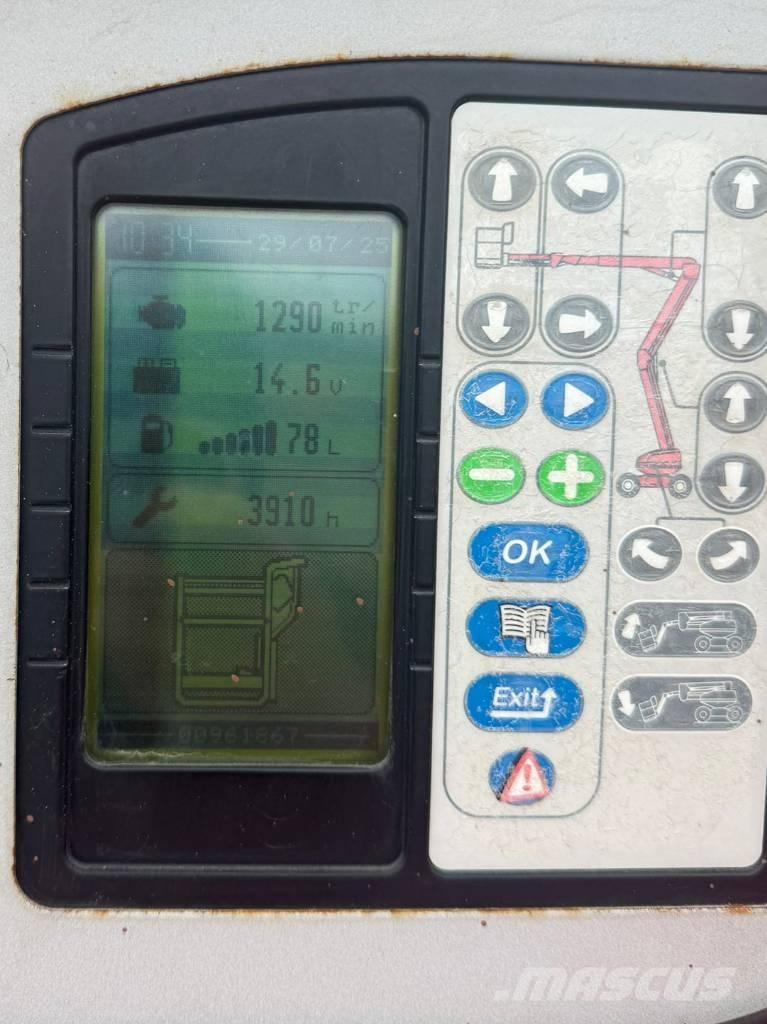 Manitou ATJ 200 Iseliikuvad poomtõstukid