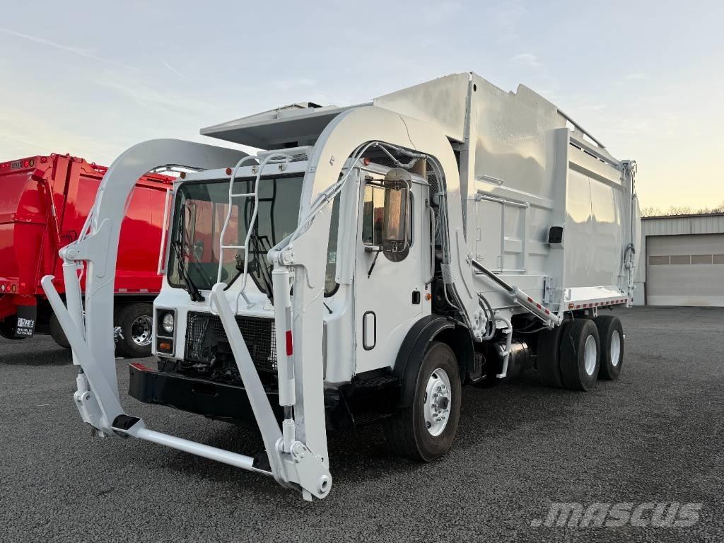 Mack MR Prügiautod