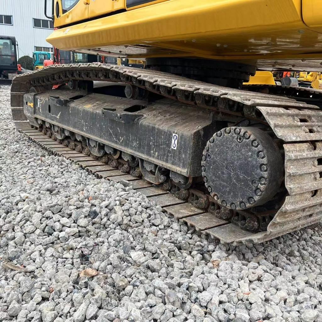 Komatsu PC 240 Roomikekskavaatorid