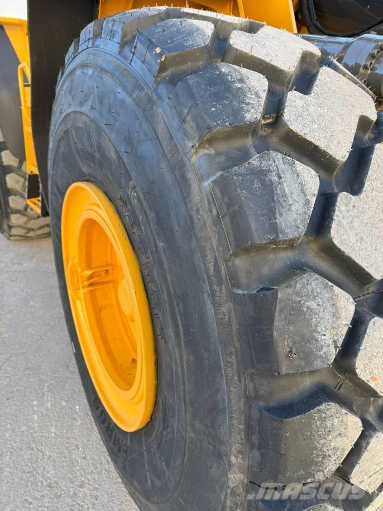 Volvo L 120 F Väikelaadurid