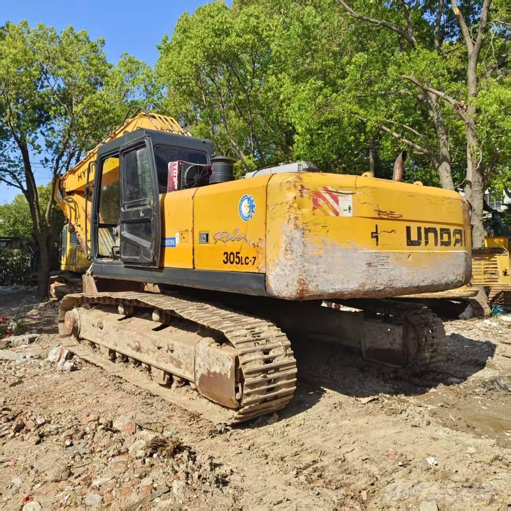Hyundai R305LC Roomikekskavaatorid