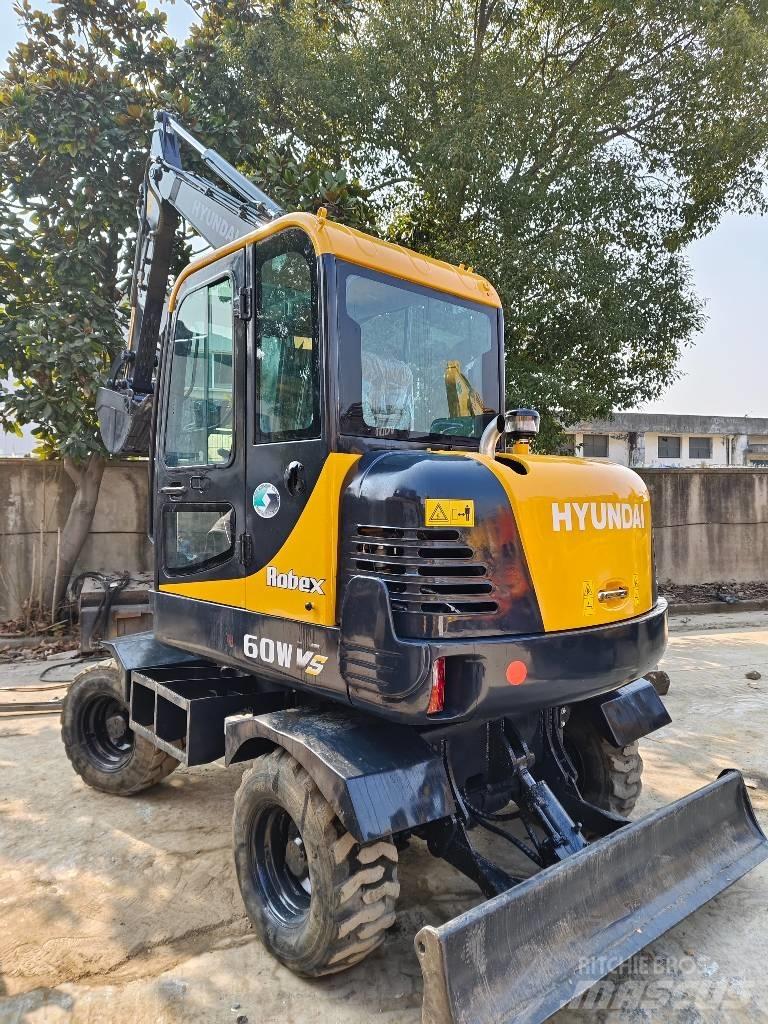 Hyundai Robex 60 W Ratasekskavaatorid