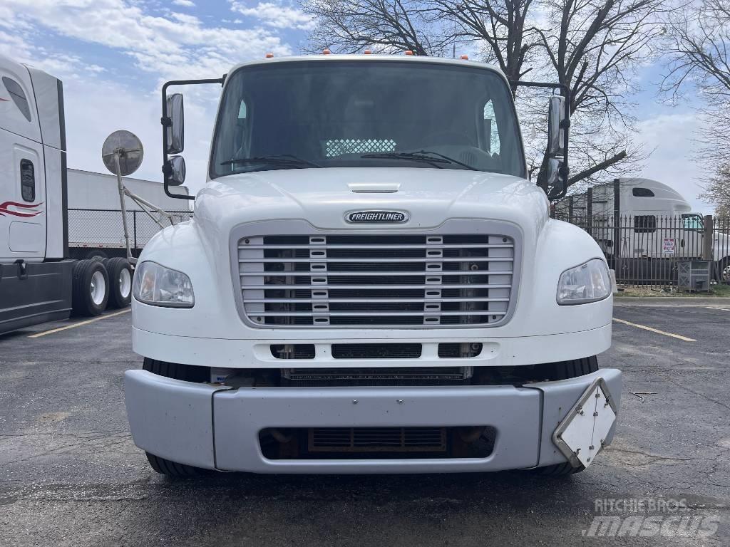 Freightliner M 106 Madelautod