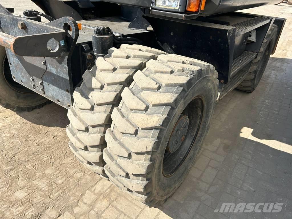 Hitachi ZX 140 W-5B Ratasekskavaatorid