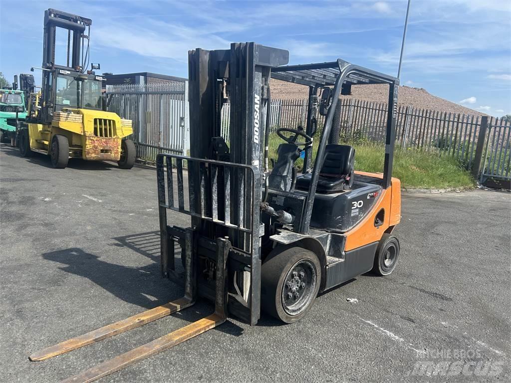 Doosan D30S-5 Diiseltõstukid