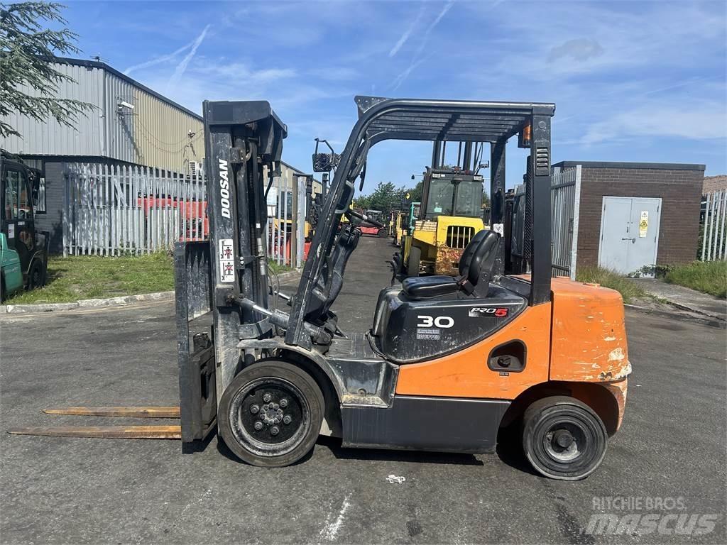 Doosan D30S-5 Diiseltõstukid