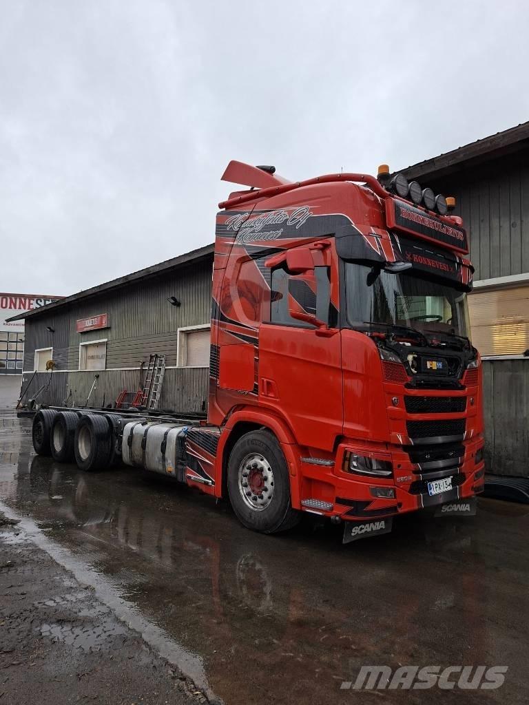 Scania R 560 Raamautod