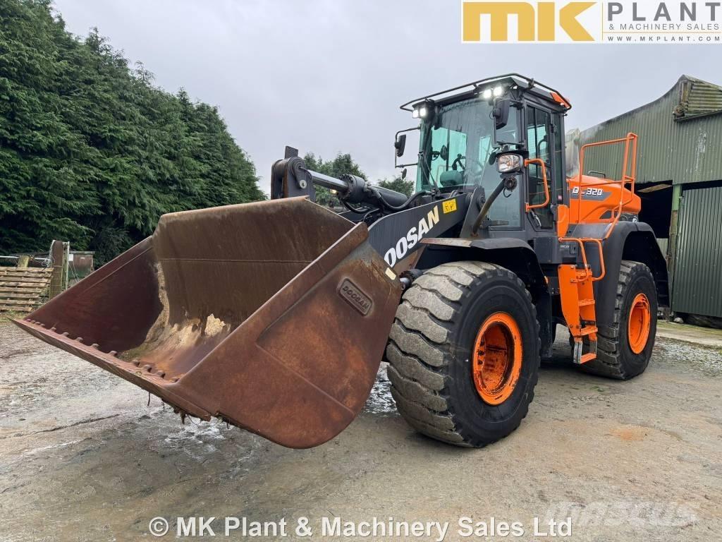 Doosan DL 320-7 Rataslaadurid