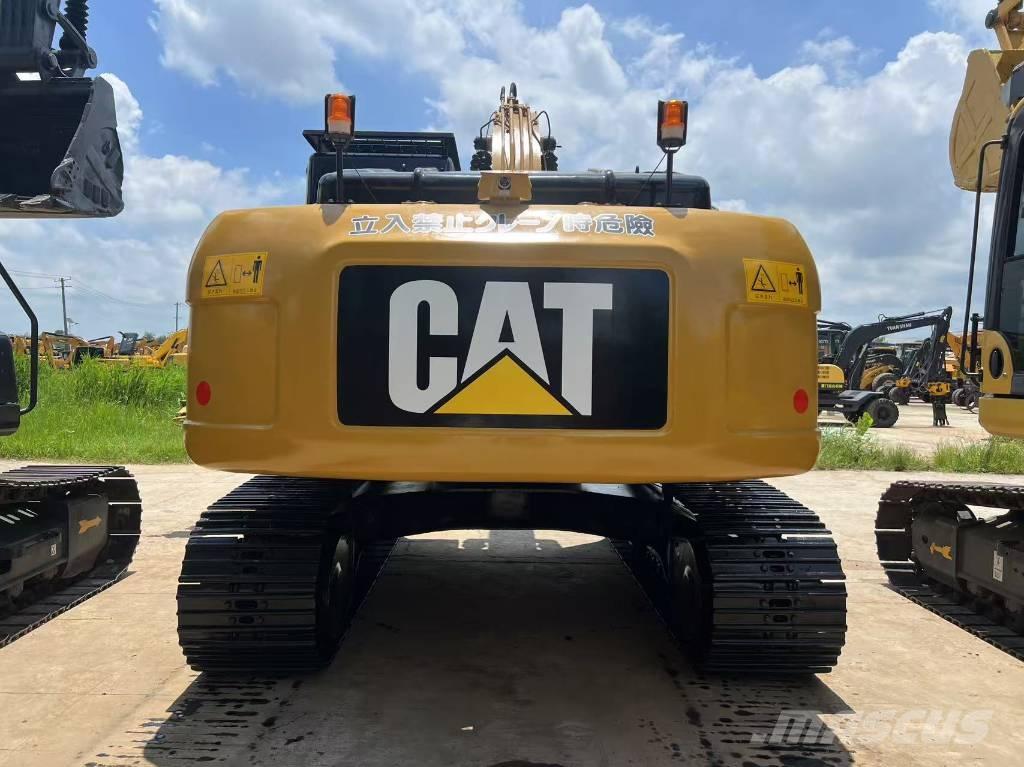 CAT 323 D Roomikekskavaatorid