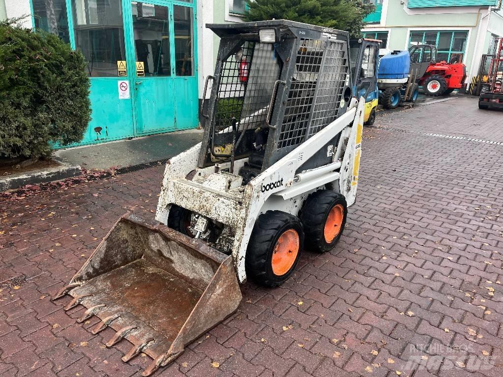 Bobcat 443      V-4129 Frontaallaadurid ja ekskavaatorid