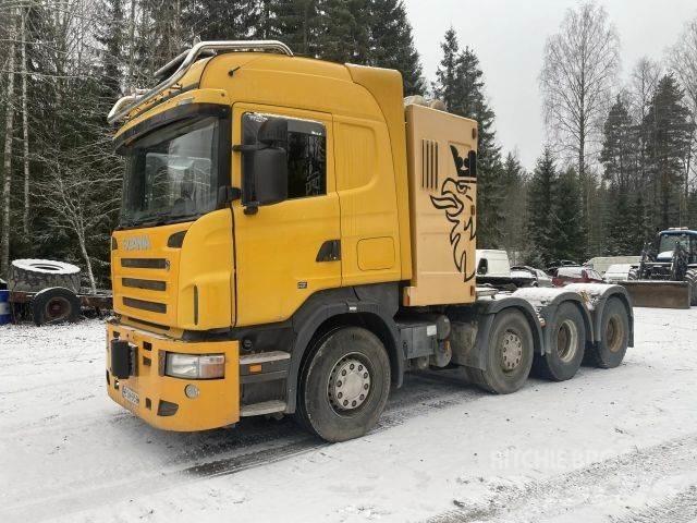 Scania R580 8x4/4 Sadulveokid