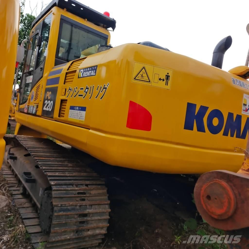 Komatsu PC 200-8 Roomikekskavaatorid