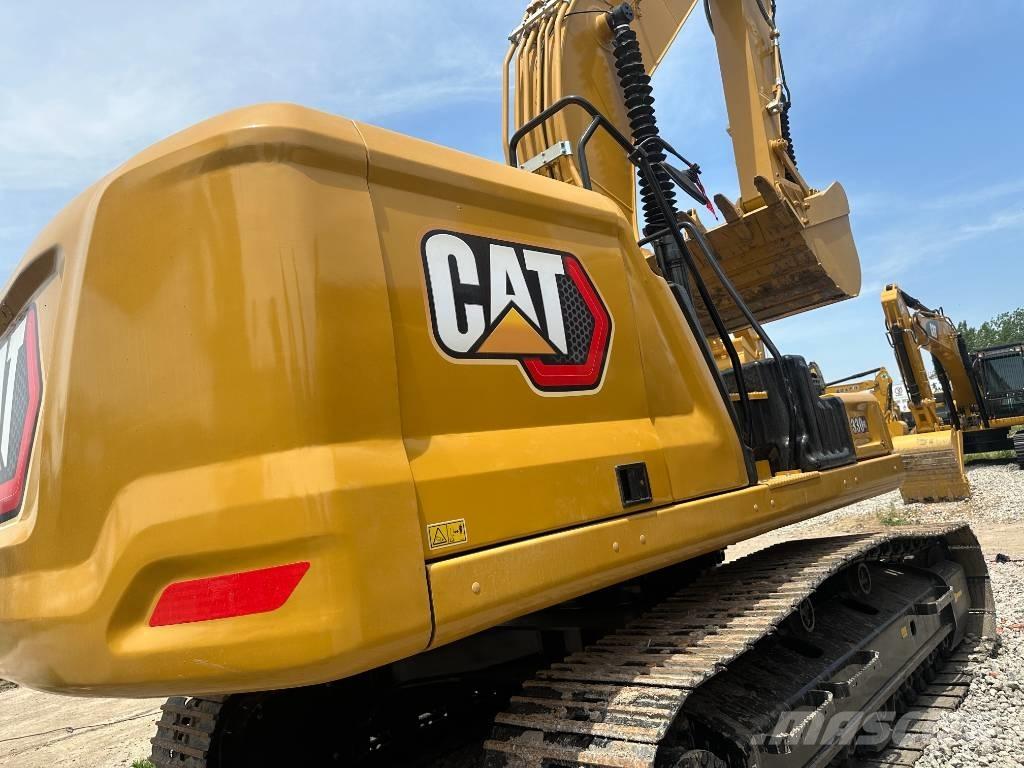 CAT 330 Roomikekskavaatorid