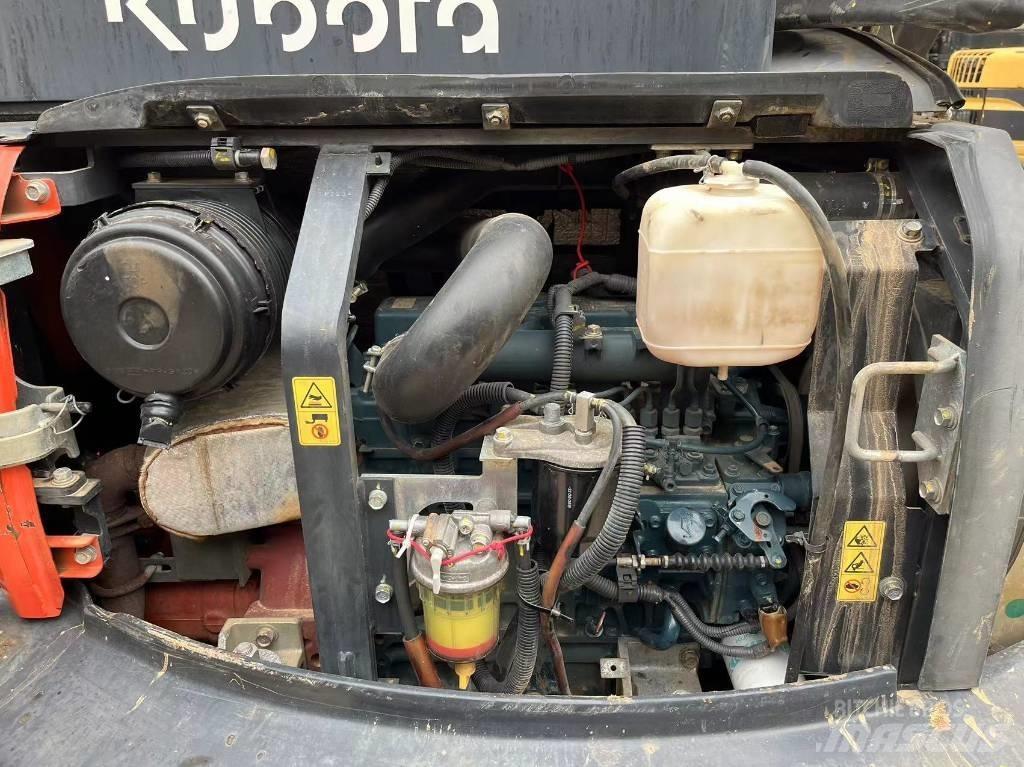 Kubota KX155-5 Roomikekskavaatorid