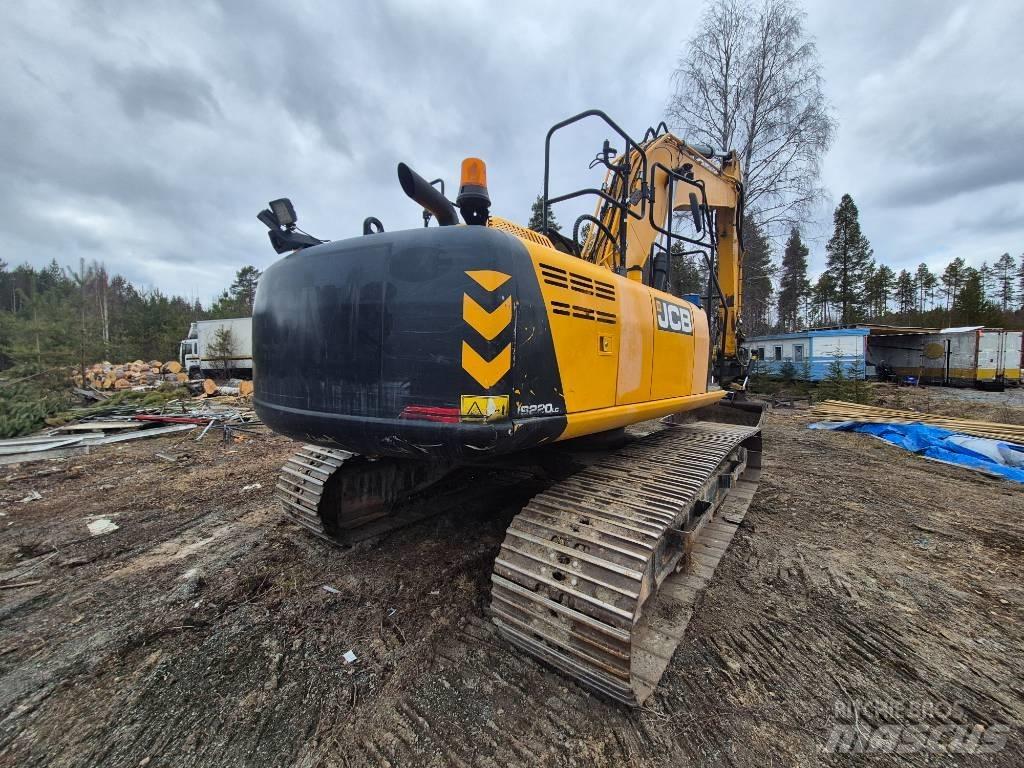 JCB 220 Roomikekskavaatorid