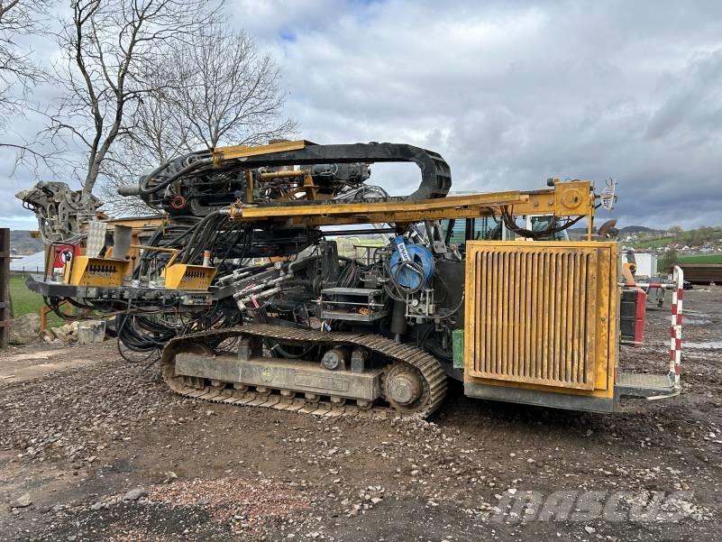 Klemm KR806-5F Tugikäppadega puurmasinad