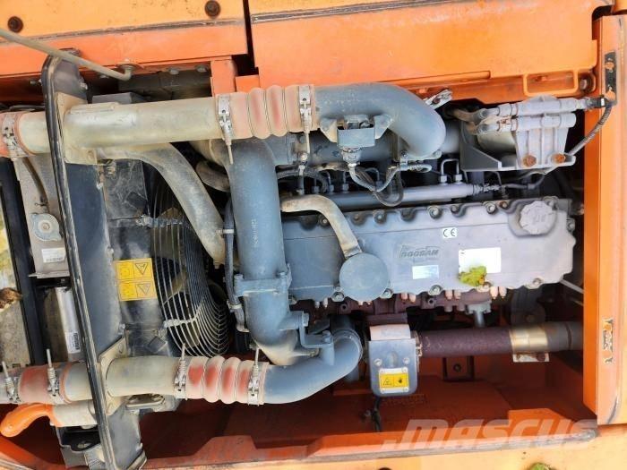 Doosan DX 140 W Ratasekskavaatorid