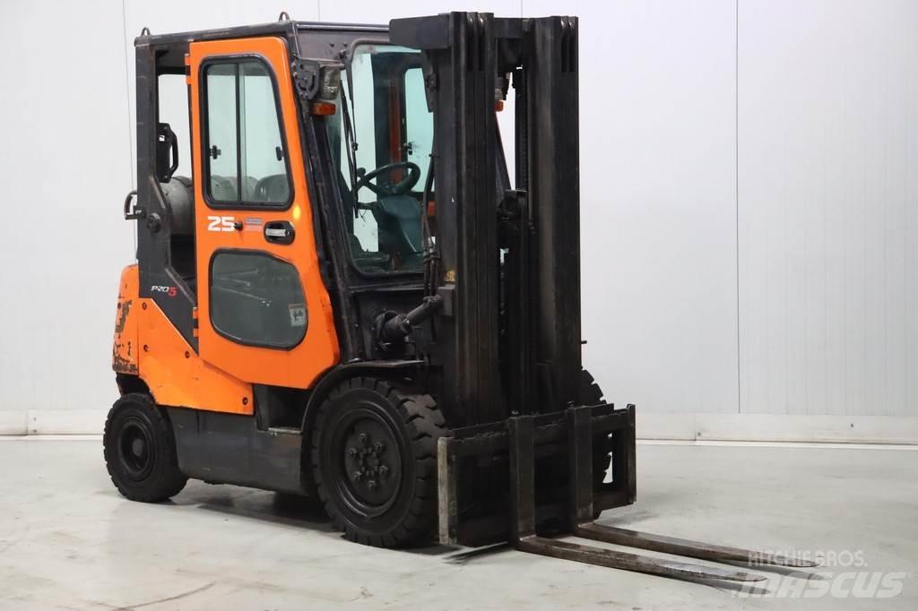 Doosan G25E-5 Gaasitõstukid