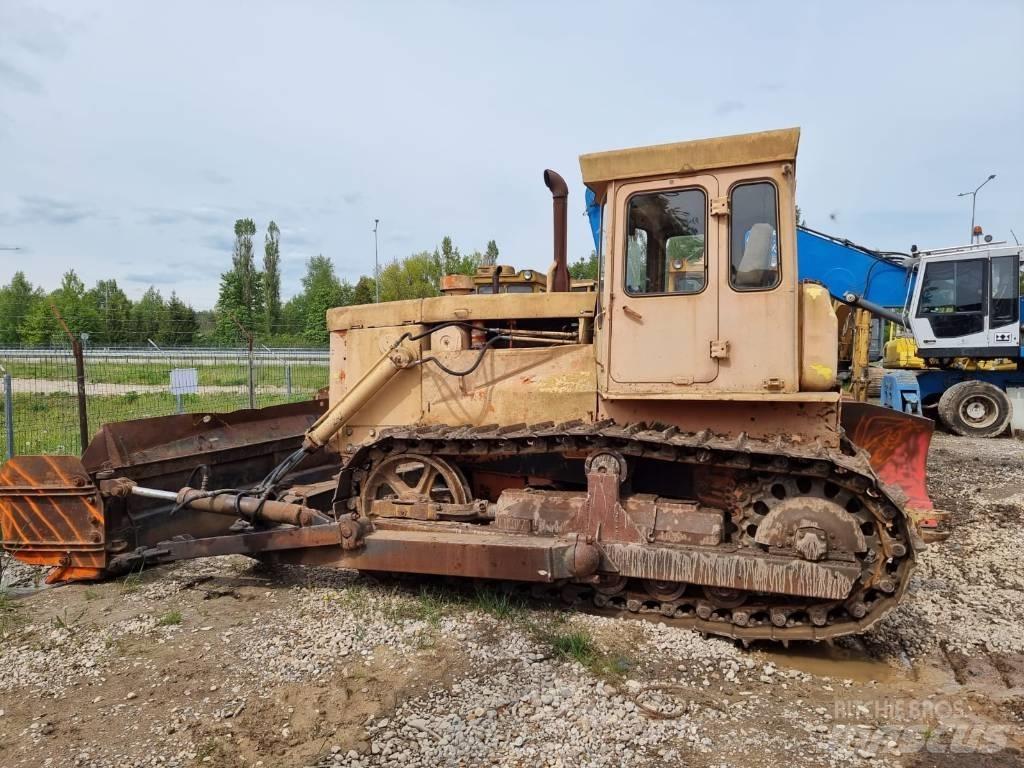 CAT T 130 Buldooserid