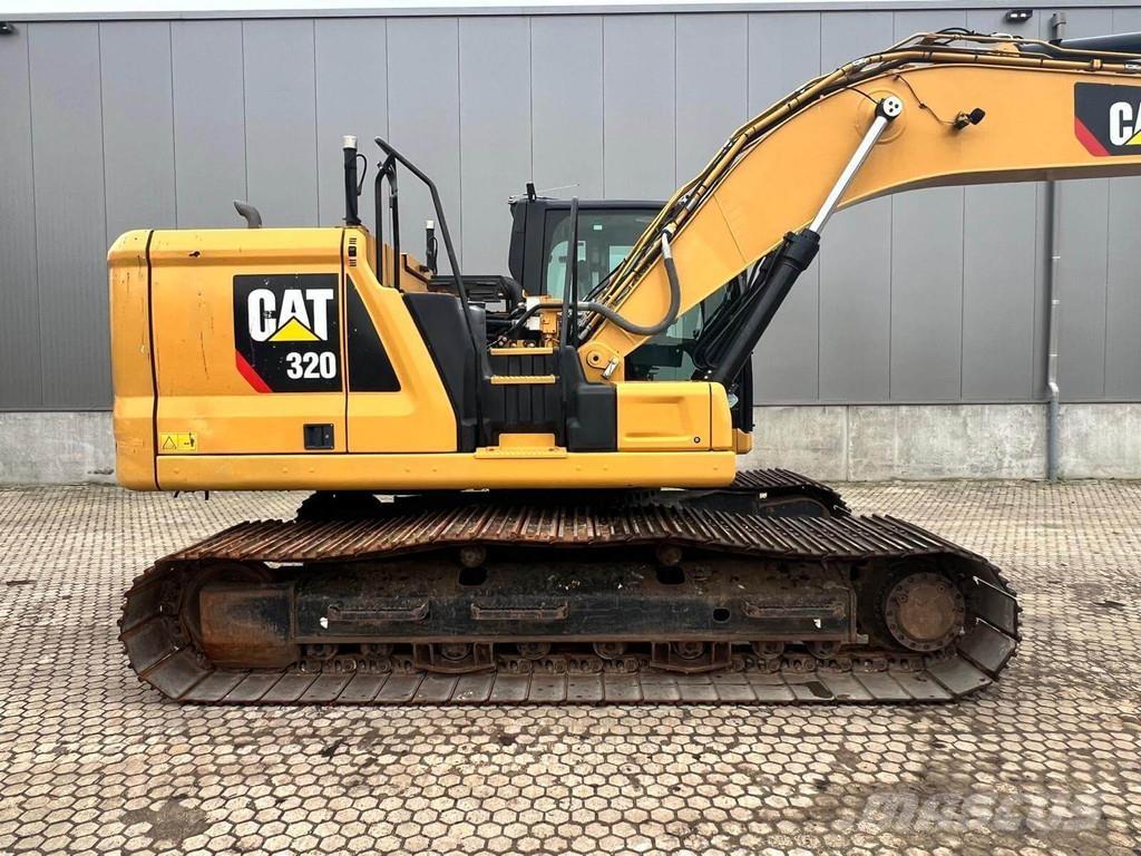 CAT 320-07 Roomikekskavaatorid