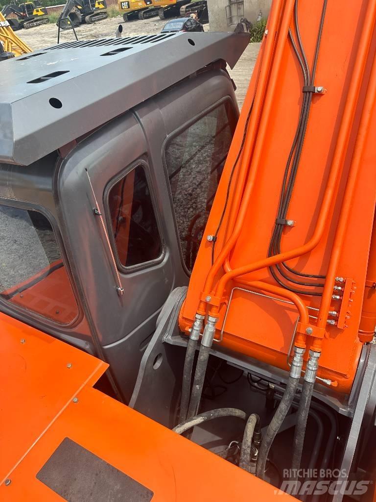Hitachi ZX 350 Roomikekskavaatorid