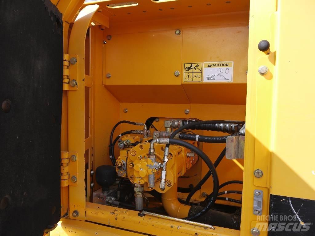 Hyundai R 140 LC-7 Roomikekskavaatorid