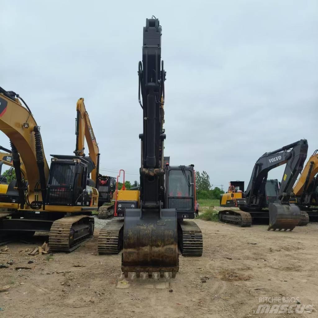 Volvo EC 240 Roomikekskavaatorid