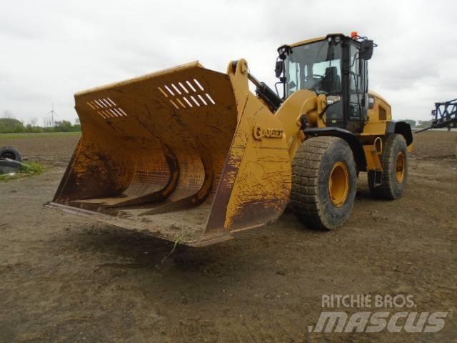CAT 938M Rataslaadurid