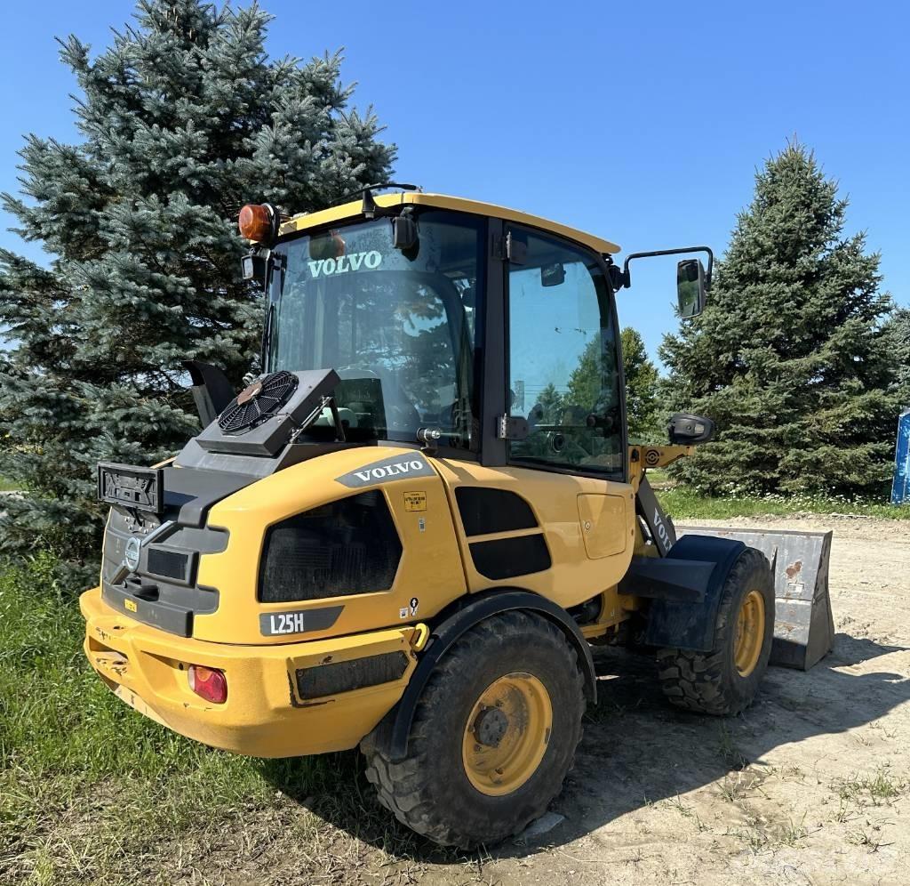 Volvo L 25 H Rataslaadurid