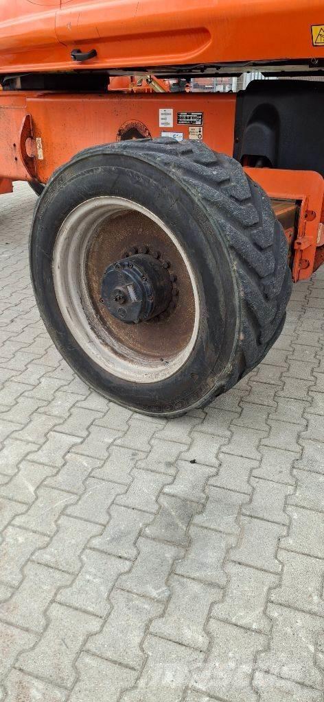 JLG 1350SJP Teleskoop poomtõstukid
