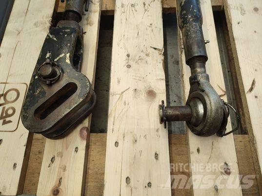 Deutz-Fahr 150 lifts Nooled ja varred
