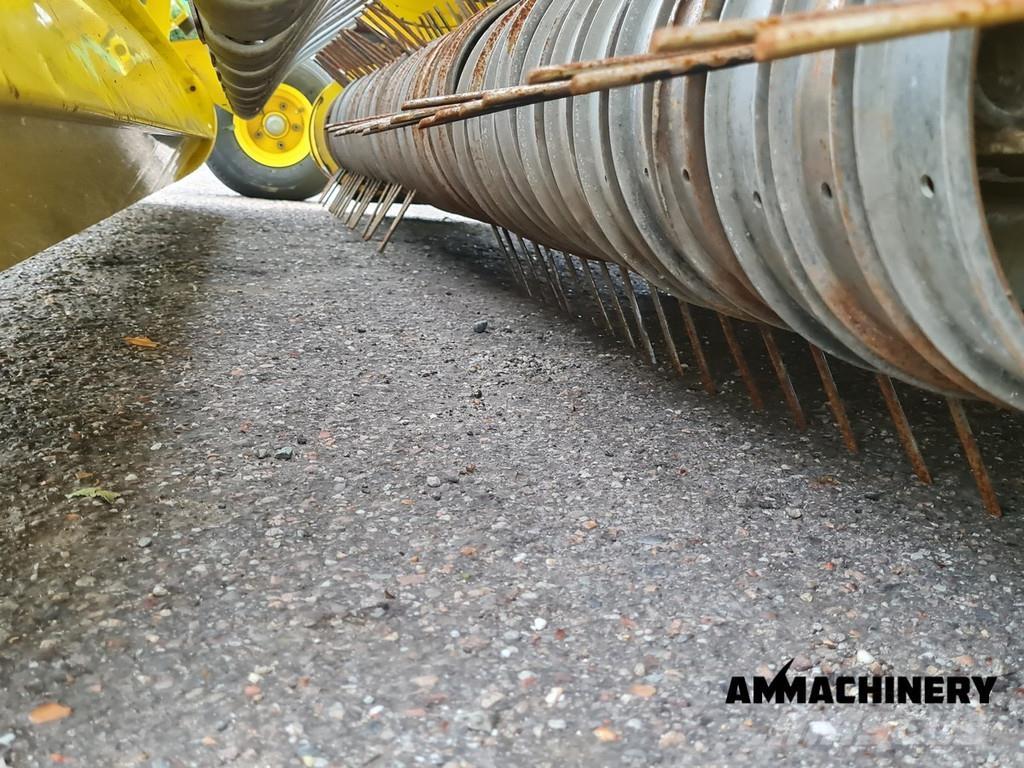 John Deere 9900 i Silokombainid