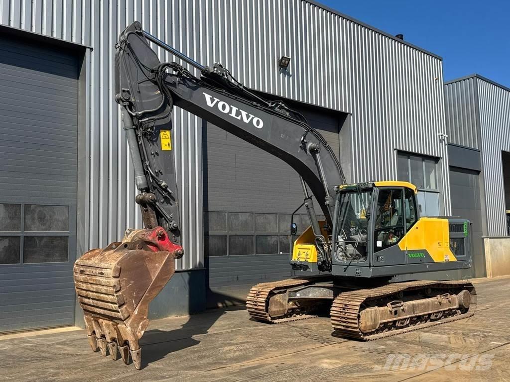 Volvo EC220EL Roomikekskavaatorid