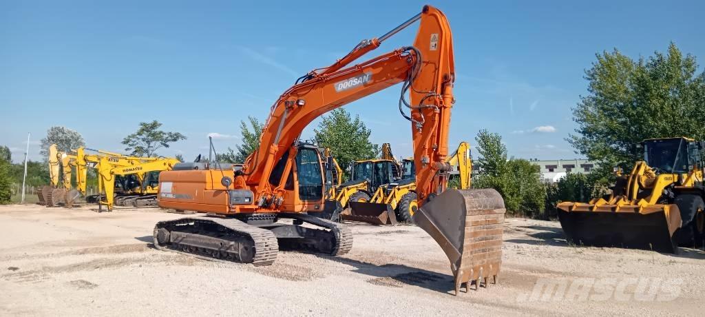 Doosan DX 255 LC Roomikekskavaatorid
