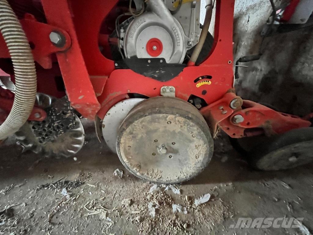 Gaspardo Renata Täppiskülvikud