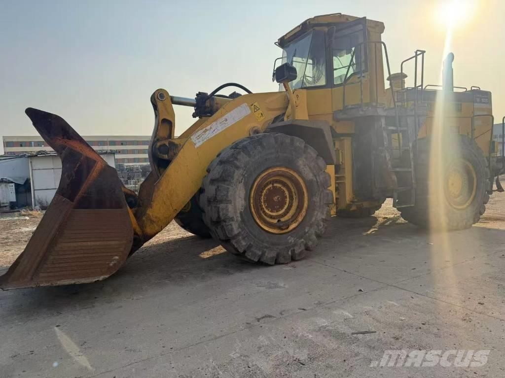 Komatsu WA 600-3 Rataslaadurid