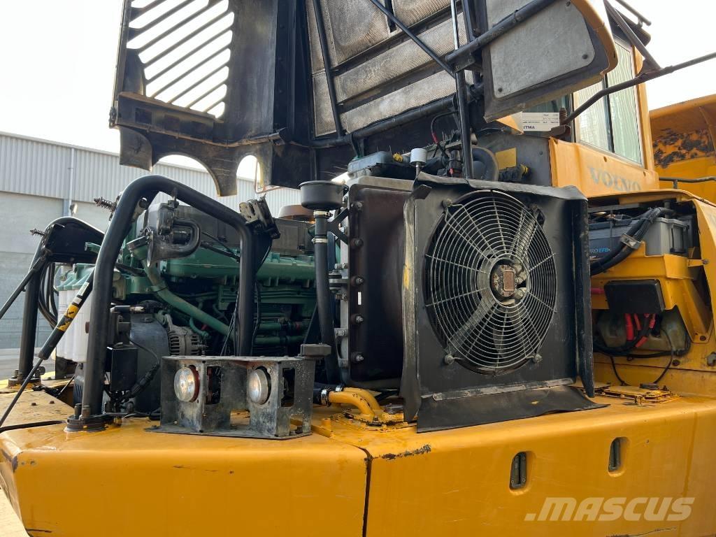 Volvo A40E Liigendraamiga pinnaseveokid