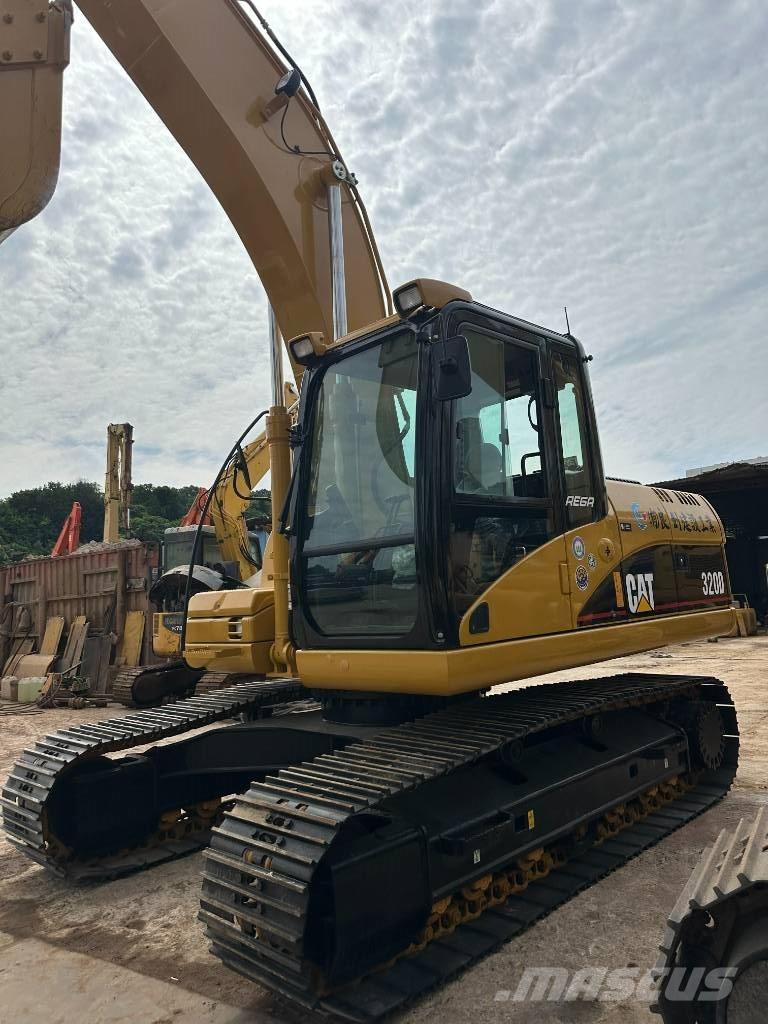 CAT CAT320D Väikeekskavaatorid 7t-12t