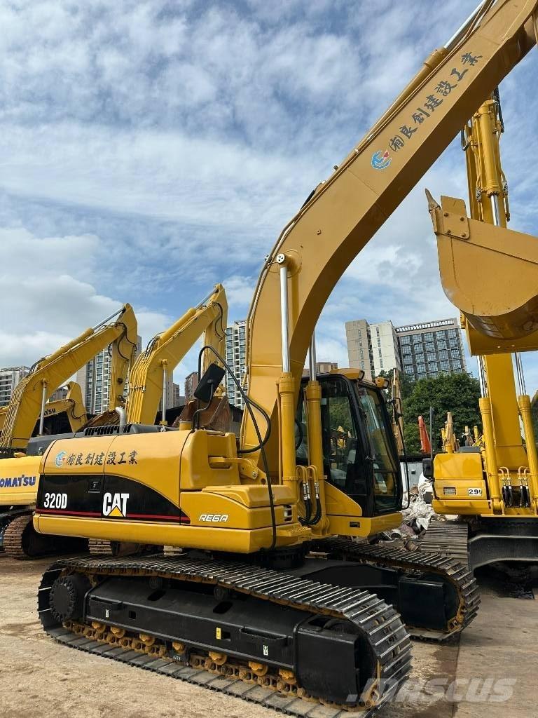 CAT CAT320D Väikeekskavaatorid 7t-12t