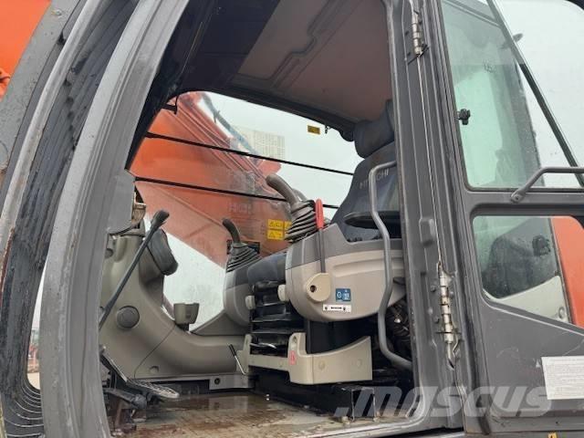 Hitachi ZX 350 LC N Roomikekskavaatorid