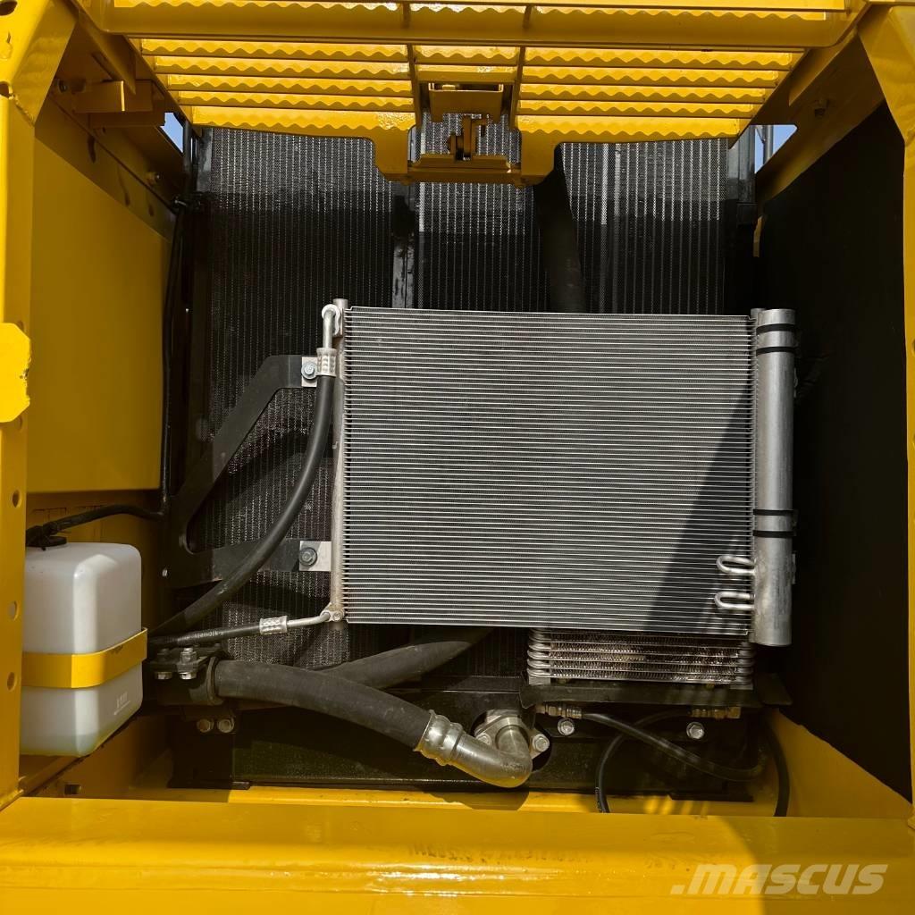 Komatsu PC 200-8 Roomikekskavaatorid