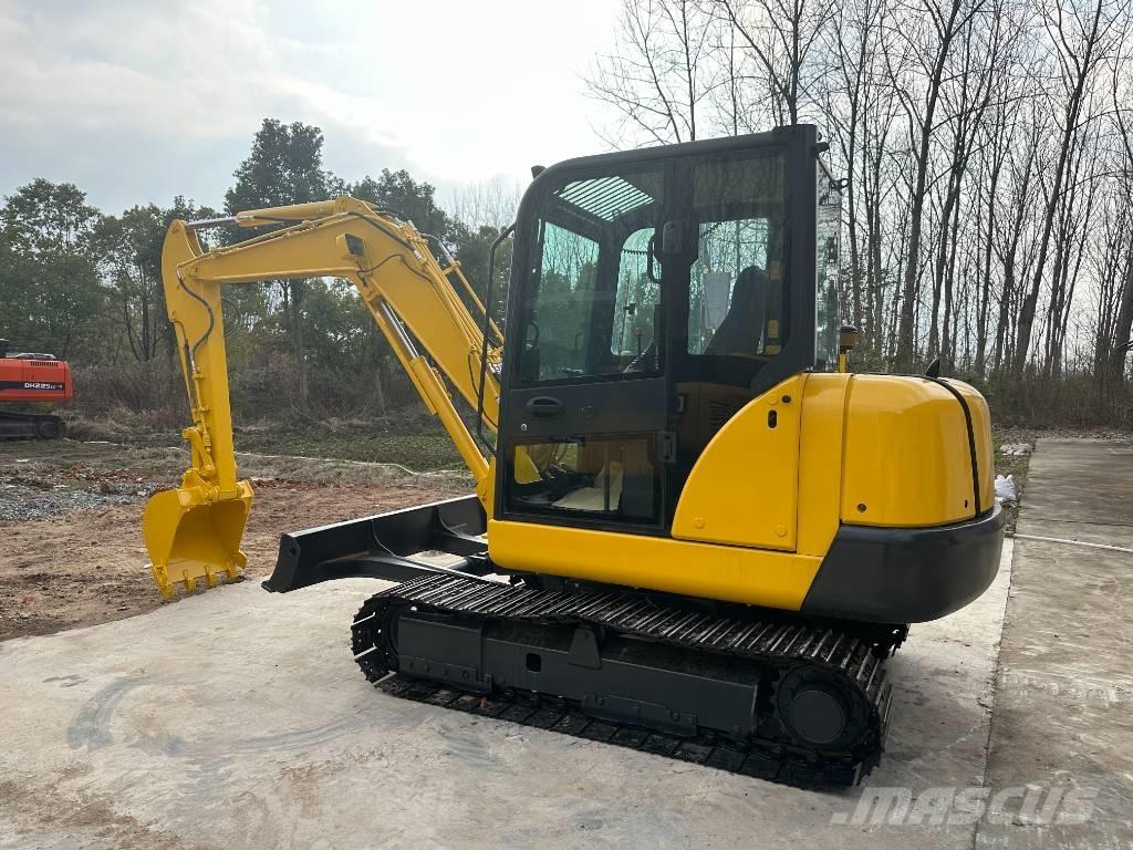 Komatsu PC56-7 Roomikekskavaatorid