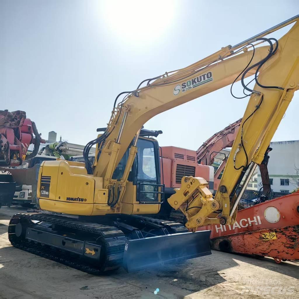Komatsu PC 128 US Väikeekskavaatorid 7t-12t