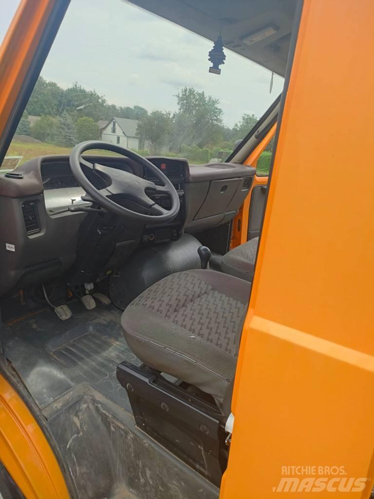 FS Lublin 3 Auto korvtõstukid
